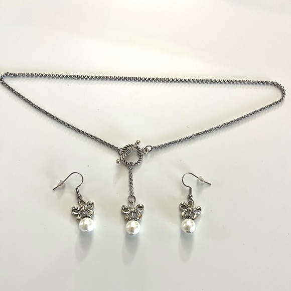 Handmade set . Y shape necklace hair bow and pearls + matching earrings . - Picture 4 of 11